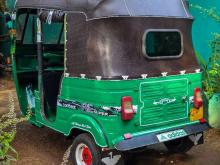 https://riyasewana.com/uploads/bajaj-re-41944276295.jpg