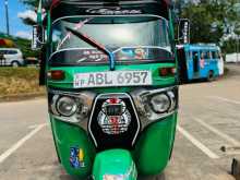 Bajaj RE 2017 Three Wheel