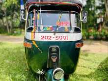 https://riyasewana.com/uploads/bajaj-re-515064922963.jpg