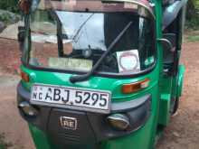 Bajaj RE 2016 Three Wheel