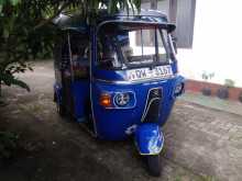 Bajaj Re Bajaj 4strok 2010 Three Wheel