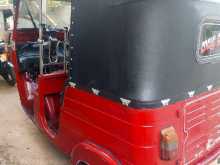https://riyasewana.com/uploads/bajaj-re-four-151036334023.jpg