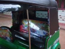 https://riyasewana.com/uploads/bajaj-re-four-4737356136.jpg