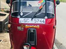 Bajaj Re2 2000 Three Wheel