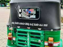 https://riyasewana.com/uploads/bajaj-re2-31843424152.jpg