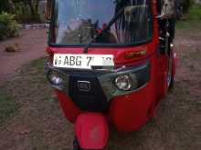 Bajaj RE205 2015 Three Wheel