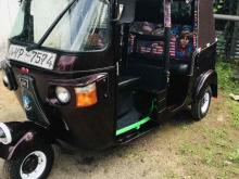 https://riyasewana.com/uploads/bajaj-re205-119355724061.jpg