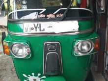 Bajaj RE 205 2011 Three Wheel