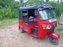 https://riyasewana.com/uploads/bajaj-re205-13920154712.jpg