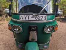 Bajaj RE 205 2011 Three Wheel