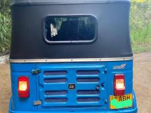 Bajaj RE 205 2015 Three Wheel