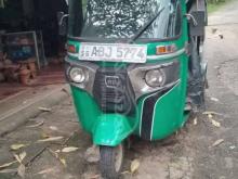 Bajaj RE 205 2016 Three Wheel