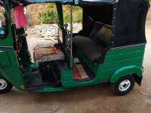 https://riyasewana.com/uploads/bajaj-re205-172051334133.jpg