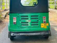 https://riyasewana.com/uploads/bajaj-re205-181036444482.jpg