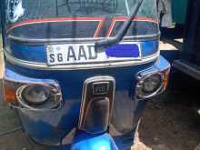 https://riyasewana.com/uploads/bajaj-re205-18175737412.jpg