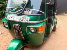 Bajaj RE 205 2011 Three Wheel