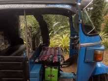 https://riyasewana.com/uploads/bajaj-re205-191434054883.jpg