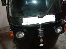 Bajaj RE 205 2013 Three Wheel