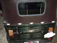 https://riyasewana.com/uploads/bajaj-re205-191602034612.jpg