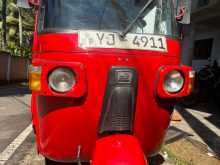 Bajaj RE 205 2010 Three Wheel