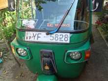 Bajaj RE 205 2010 Three Wheel