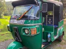 Bajaj RE 205 2010 Three Wheel
