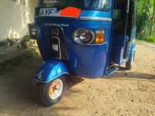 Bajaj RE 205 2010 Three Wheel