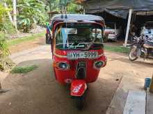 Bajaj RE 205 2010 Three Wheel