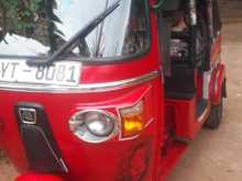 Bajaj RE 205 2011 Three Wheel