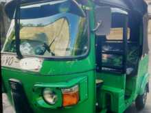 Bajaj RE 205 2011 Three Wheel