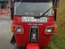 Bajaj RE 205 2011 Three Wheel