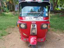 Bajaj RE 205 2011 Three Wheel