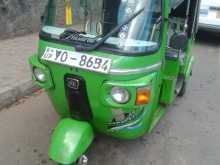 Bajaj RE 205 2011 Three Wheel