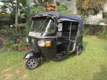 Bajaj RE 205 2011 Three Wheel