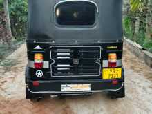 https://riyasewana.com/uploads/bajaj-re205-2011-919431612692.jpg