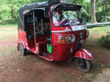 Bajaj RE 205 2012 Three Wheel