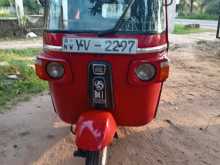 Bajaj RE 205 2012 Three Wheel