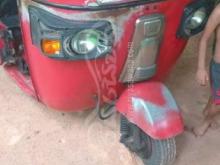 Bajaj RE 205 2012 Three Wheel