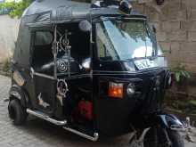 Bajaj RE205 2012 Three Wheel