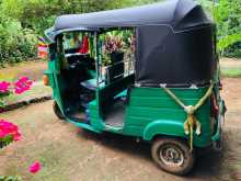https://riyasewana.com/uploads/bajaj-re205-2012-1810030612224.jpg