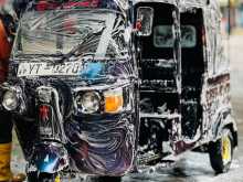 Bajaj RE 205 2012 Three Wheel