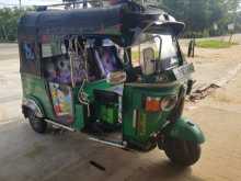 Bajaj RE 205 2012 Three Wheel