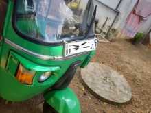 Bajaj RE 205 2012 Three Wheel