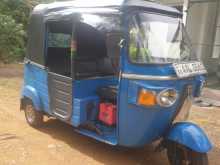 https://riyasewana.com/uploads/bajaj-re205-2013-1610273112672.jpg