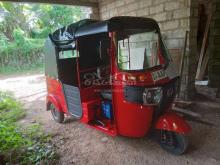 Bajaj RE 205 2014 Three Wheel