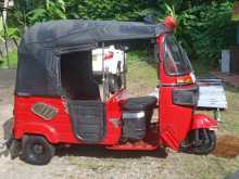 https://riyasewana.com/uploads/bajaj-re205-2015-1610352712732.jpg