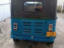 https://riyasewana.com/uploads/bajaj-re205-2015-37041612194.jpg