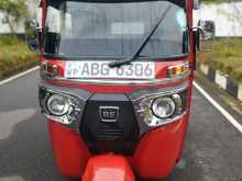 Bajaj RE 205 2015 Three Wheel