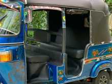 https://riyasewana.com/uploads/bajaj-re205-2015-418115013003.jpg