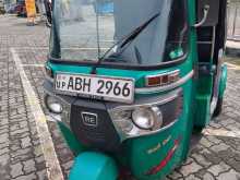 Bajaj RE 205 2015 Three Wheel